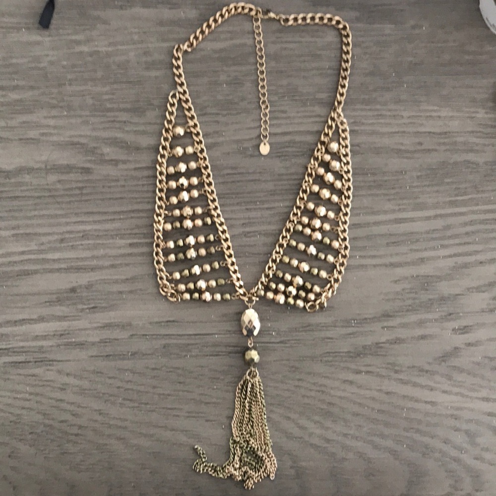 Collared chain gold necklace